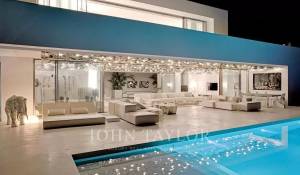 Alquiler por temporada Villa Es Cubells