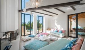 Alquiler por temporada Villa Es Cubells