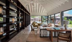 Alquiler por temporada Villa Toiny