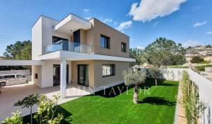 Alquiler Villa Agios Tychonas