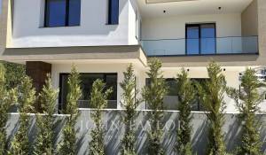 Nueva construcción Villa Agios Tychonas