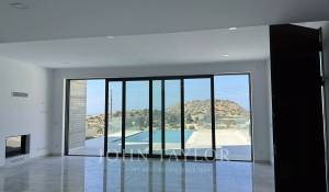 Nueva construcción Villa Agios Tychonas