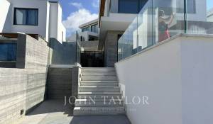 Nueva construcción Villa Agios Tychonas