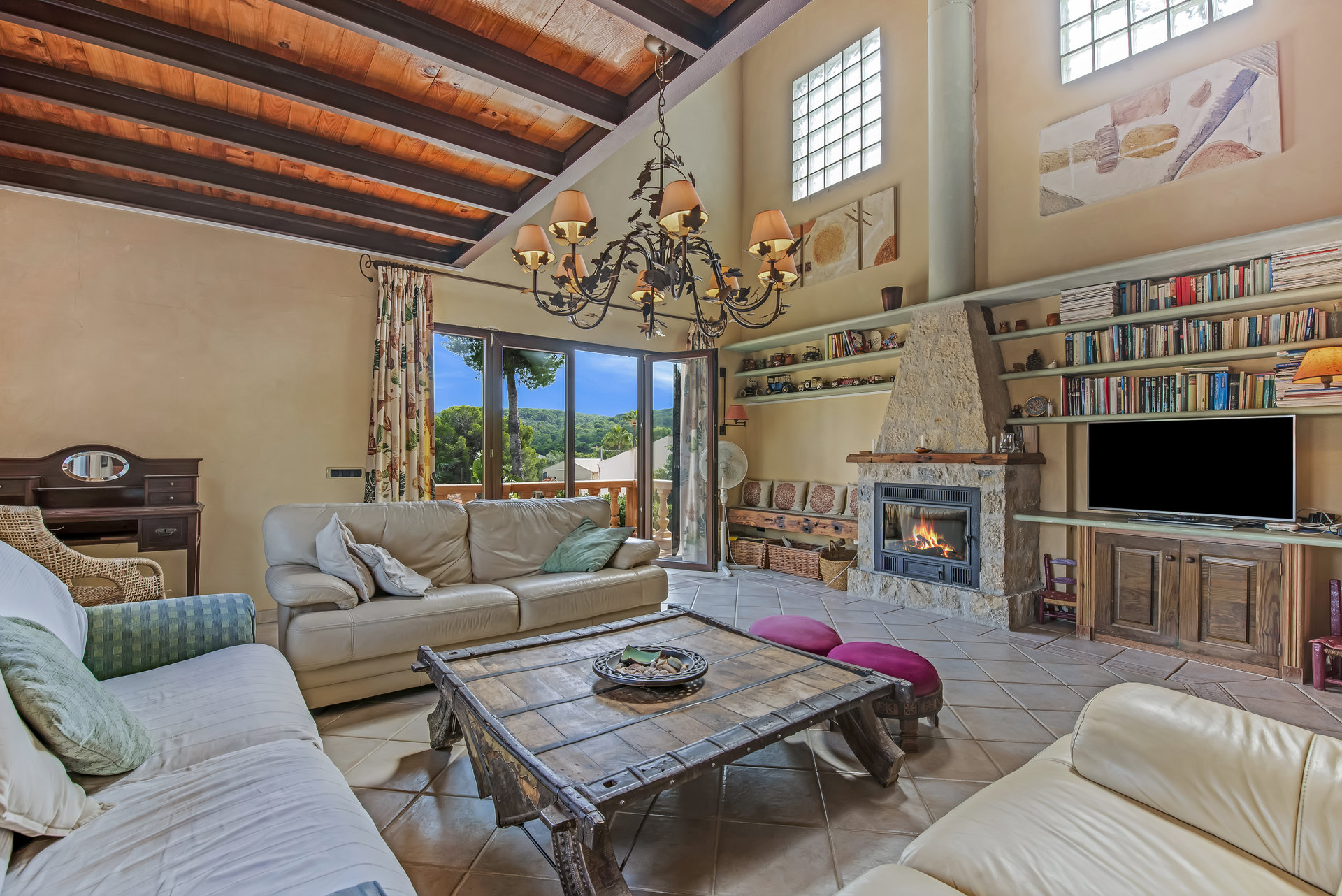 Anuncio Venta Casa El Toro (07182), 4 Habitaciones refV0646SP