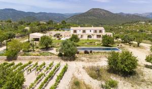 Venta Casa solariega Santa María del Camí
