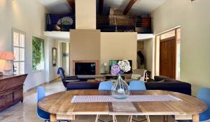 Venta Castillo Saint-Saturnin-lès-Apt