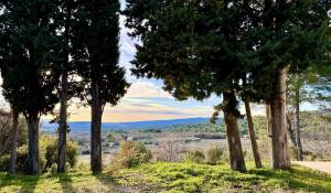 Venta Castillo Saint-Saturnin-lès-Apt