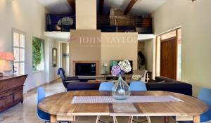 Venta Castillo Saint-Saturnin-lès-Apt