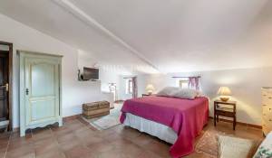 Venta Granja Saint-Saturnin-lès-Apt