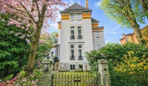 Venta Palacete Montreux