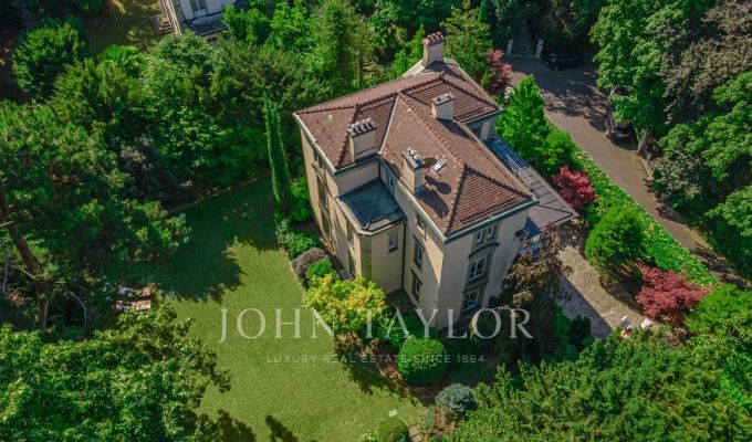 Venta Palacete Montreux
