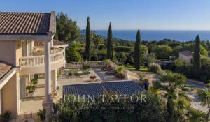 Venta Propiedad Ceyreste