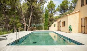 Venta Propiedad Simiane-Collongue