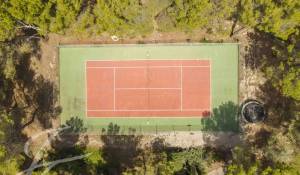 Venta Propiedad Simiane-Collongue