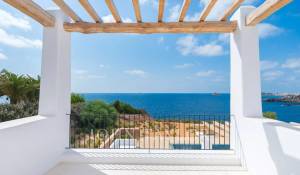 Venta Villa Cala Llenya