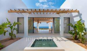 Venta Villa Cala Llenya
