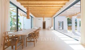 Venta Villa Cala Llenya