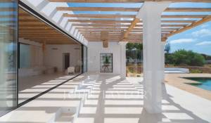 Venta Villa Cala Llenya