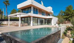 Venta Villa Cala Llenya