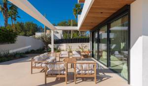 Venta Villa Cala Llenya