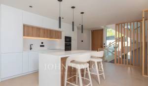 Venta Villa Cala Llenya