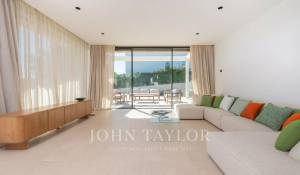 Venta Villa Cala Llenya