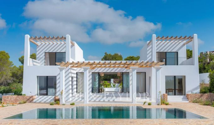 Venta Villa Cala Llenya