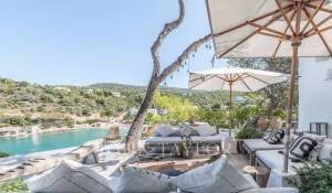 Venta Villa Cala Vedella