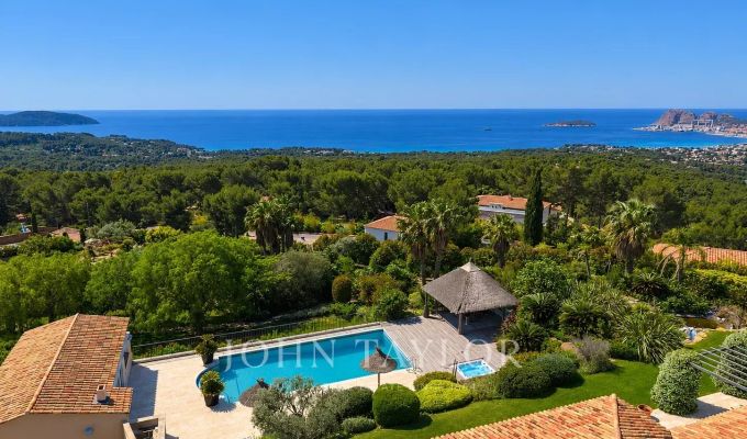 Venta Villa Ceyreste