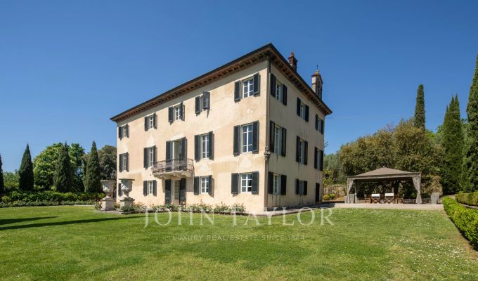 Venta Villa LUCCA  