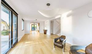 Venta Villa Montreux