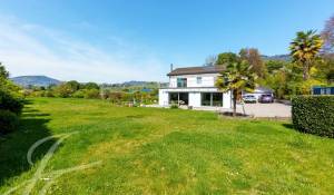 Venta Villa Montreux