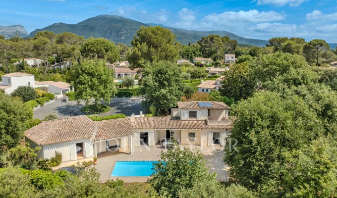 Venta Villa Roquefort-les-Pins