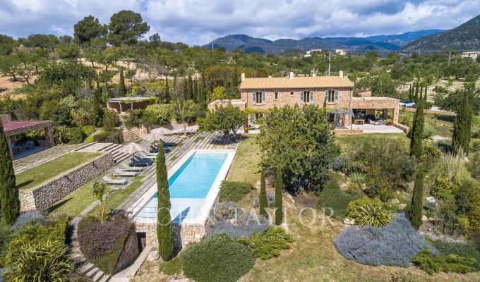 Venta Villa Santa María del Camí