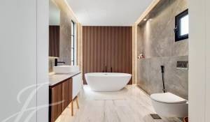 Venta Villa The Lakes