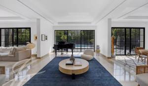 Venta Villa The Lakes