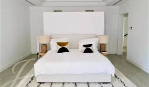 Venta Villa The Lakes